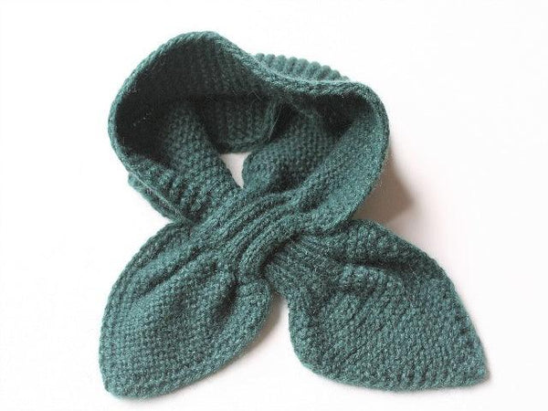 pull through scarf - emerald - Makers & Providers