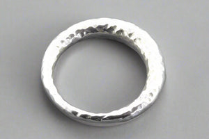 tapering tubular ring - hammered sterling silver - Makers & Providers