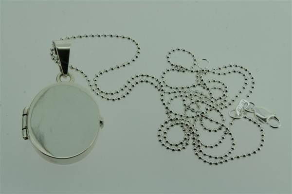 small oval locket on 55cm ball chain