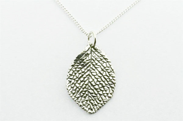 Small Textured Leaf Pendant on 60 cm Link Chain