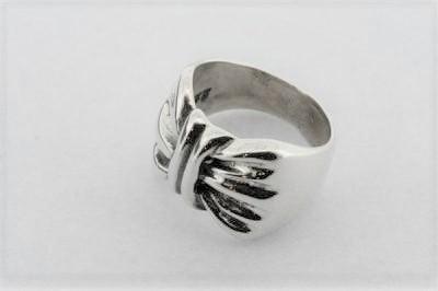 sterling silver bow signet ring