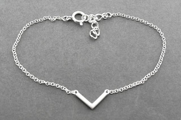 v bracelet - Makers & Providers