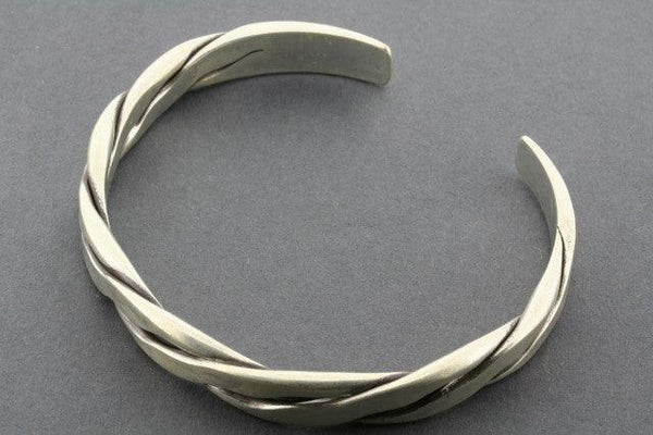 flat plaited cuff - Makers & Providers