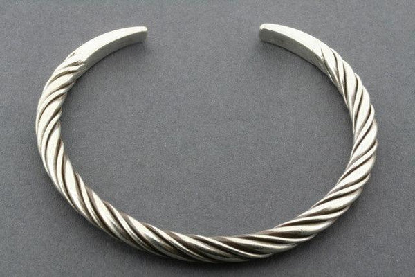 Spiral twist cuff - pure silver - Makers & Providers