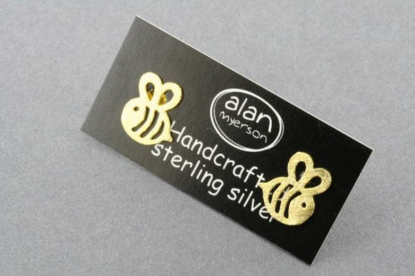 Bee stud - 22 Kt gold over silver