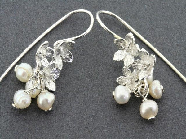 Pearl verbena earrings - sterling silver - Makers & Providers