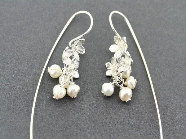 Pearl verbena earrings - sterling silver - Makers & Providers