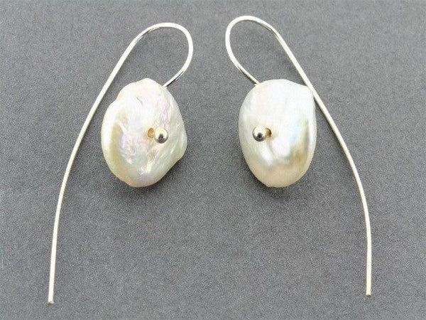 pearl button earring - Makers & Providers