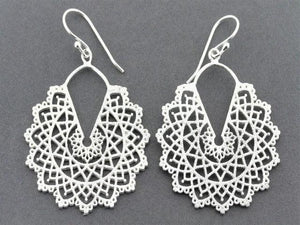 Binche lace fan earring - Makers & Providers