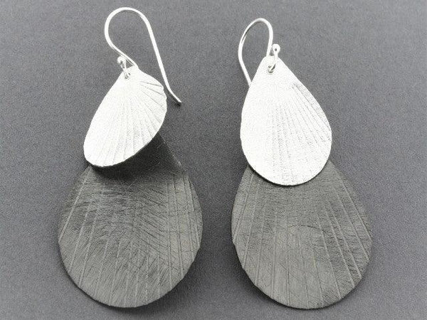 silver and oxidized double teardrop earring - Makers & Providers