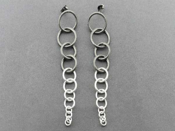 circular chain reaction earrings - silver & oxidized - Makers & Providers