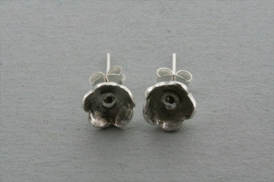 Small buttercup stud - pure silver - Makers & Providers