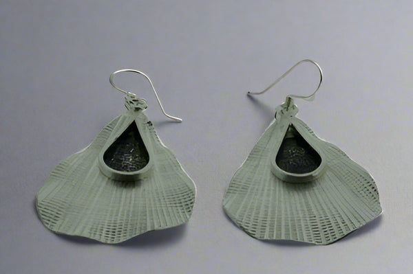 2 tone teardrop earring - pure silver - Makers & Providers