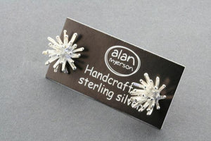 spikey stud - Makers & Providers