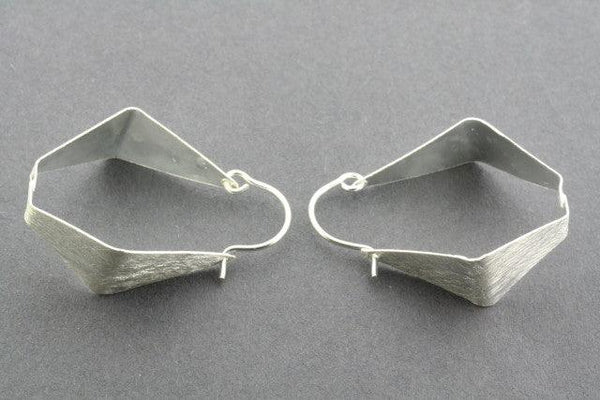angled basket hoop - Makers & Providers