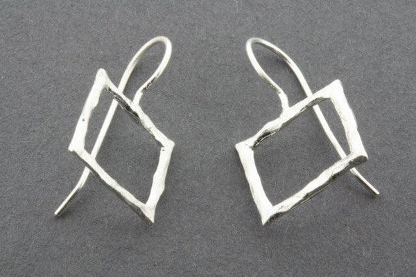 square earring - Makers & Providers