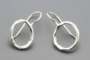 Circle earring - sterling silver - Makers & Providers