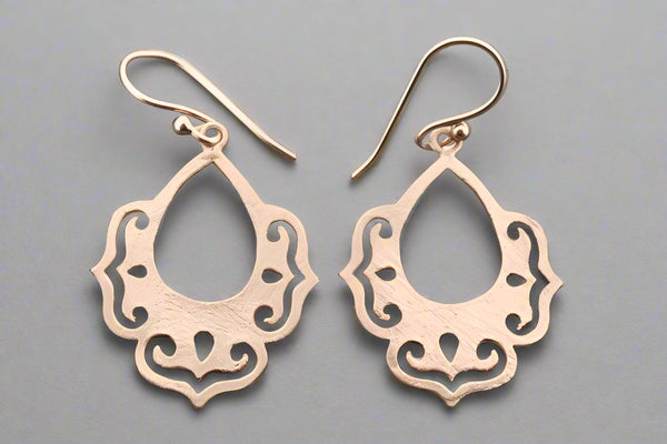 chandelier drop earring - rose gold plated - Makers & Providers