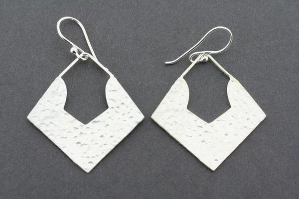 Flyn earring