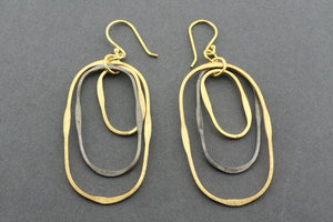 gold plated & oxidized 3 oval hoop earring - Makers & Providers