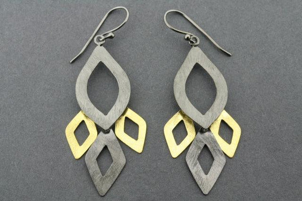 Hakea drop earring - gold plated & oxidized - Makers & Providers