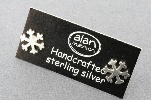 Ice crystal snowflake stud