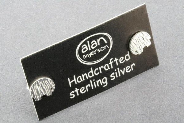 Baby elephant textured stud - Makers & Providers
