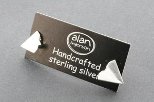 paper plane stud - Makers & Providers