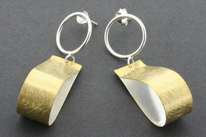teardrop ribbon earring - gold plated - Makers & Providers