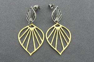 double petal earring - gold plated & oxidized - Makers & Providers