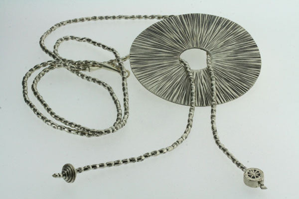 beaded necklace with disc pendant - Makers & Providers