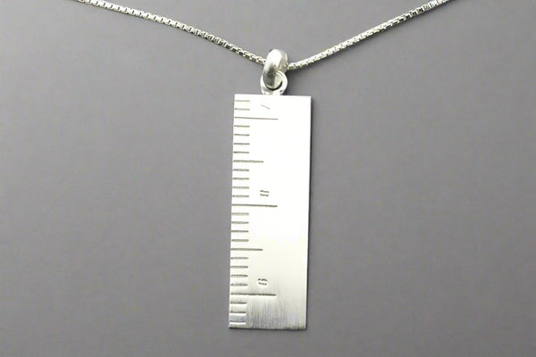 measure necklace - Makers & Providers