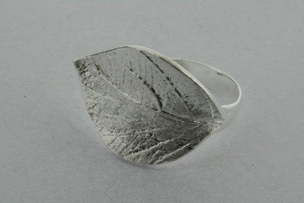 leaf ring