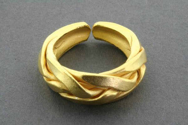 plaited ring - gold plated - Makers & Providers