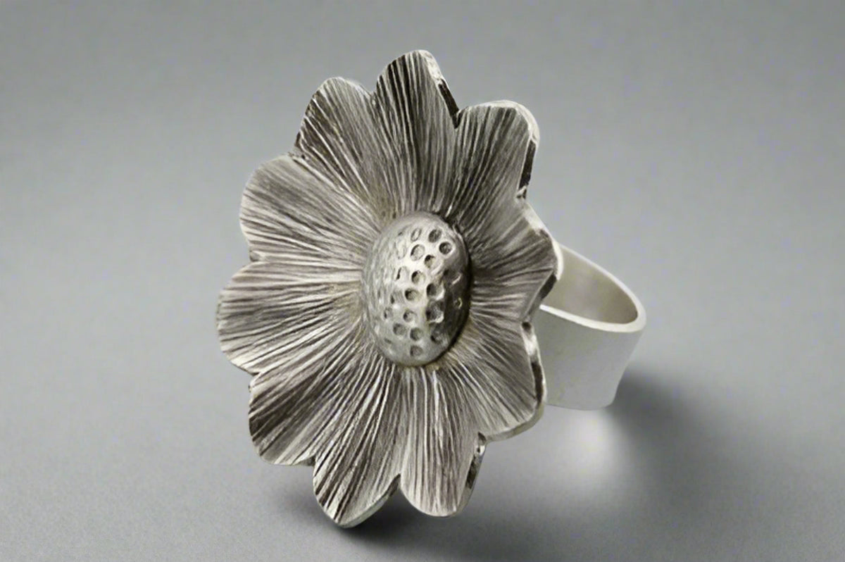 Large daisy ring - pure silver – Makers & Providers