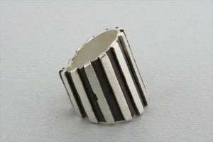 ox/pol groove ring - pure silver - Makers & Providers
