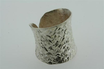 long concave foiled ring - Makers & Providers