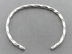 tubular twisted cuff - sterling silver - Makers & Providers